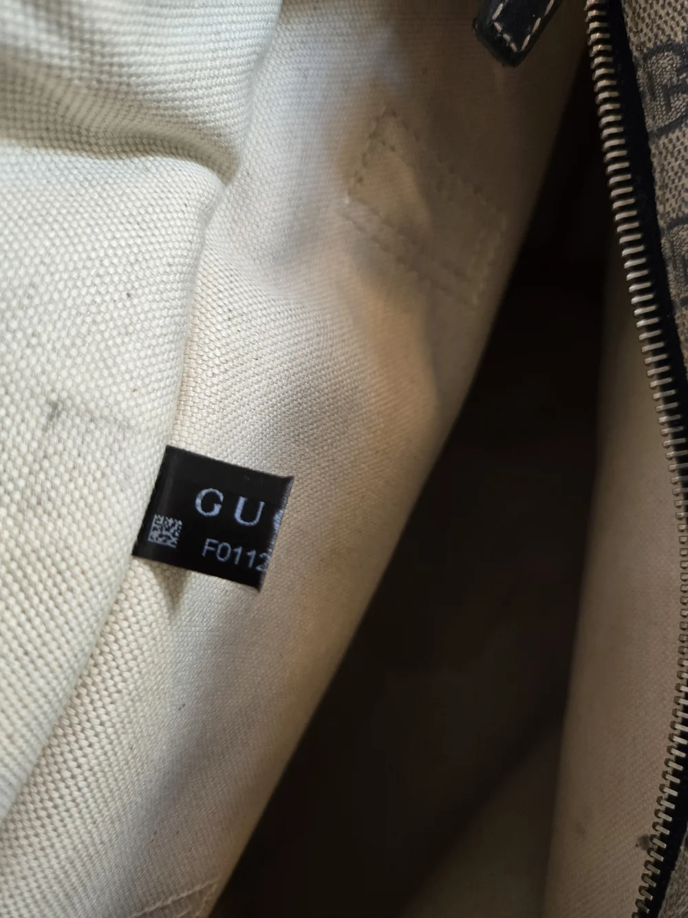 Gucci Beige & Black GG Supreme Canvas Tote Bag